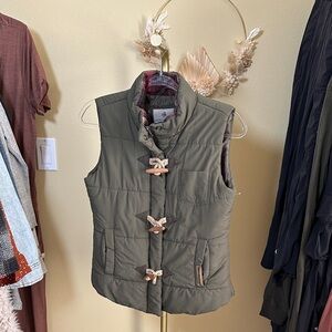 147. Legendary Whitetails Olive Quilted Toggle Vest with Plaid Lining